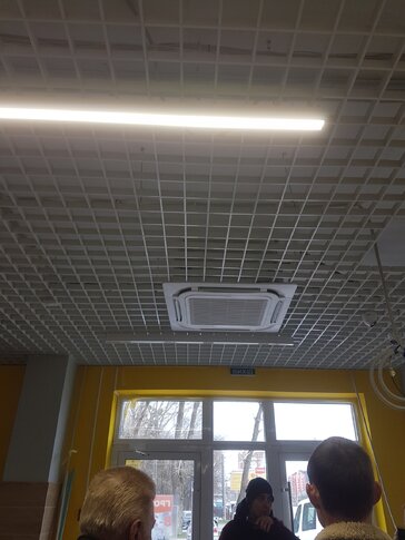 Встановлення кондиціонерів касетного та напольного типу у супермаркеті Грош.
